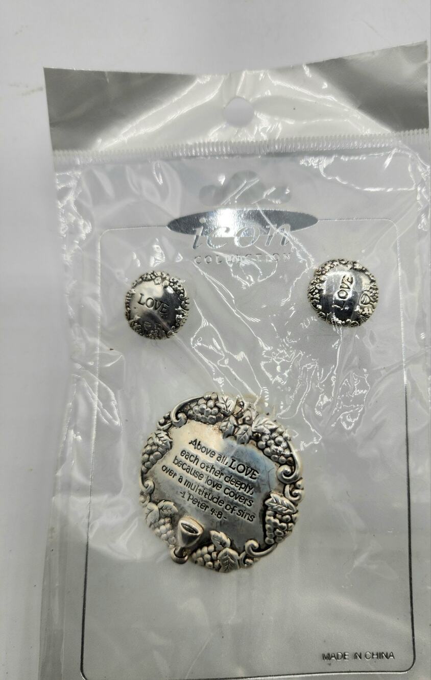 Vintage Religious 1 Peter 4:8 Bible Verse Brooch Pendant & Love Earrings Set